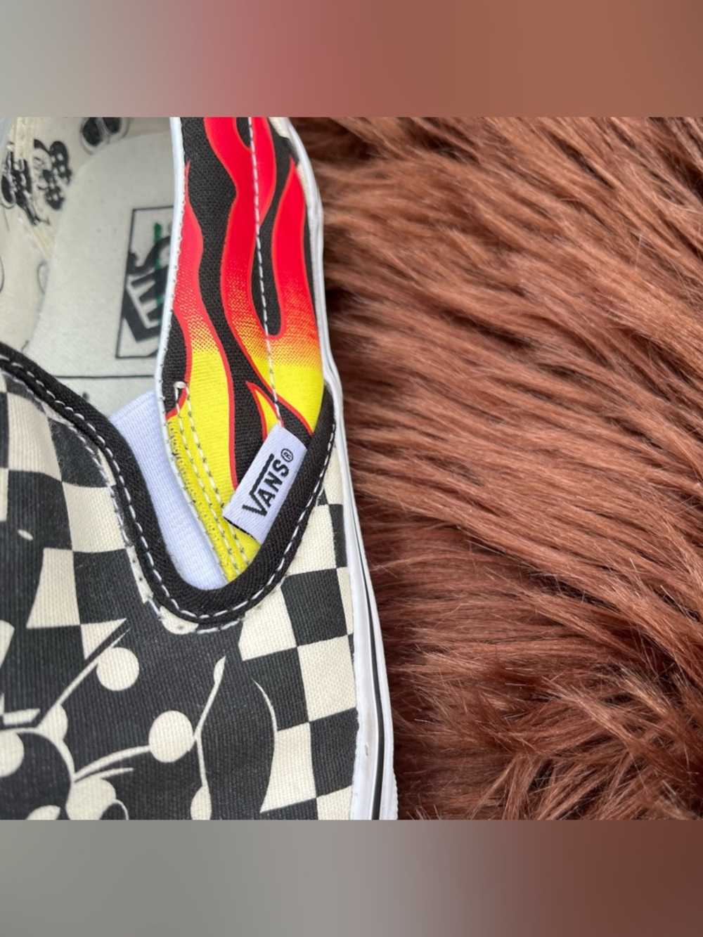 Disney x Vans Mickey and Minnie Canvas Sneakers - Picture 5 of 14